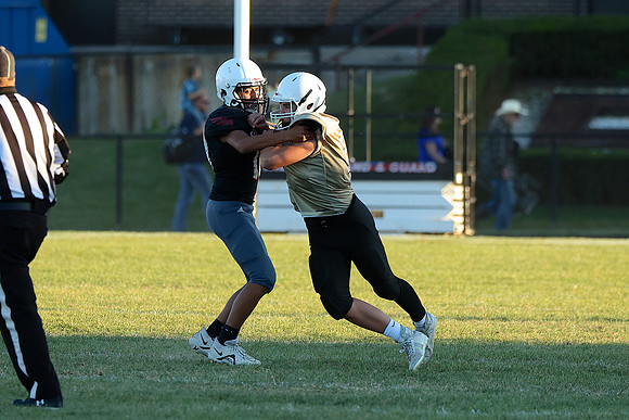 221004_HM7V_LapelMS_8thFootball_0126