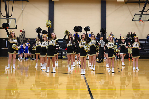 230123_HM7V_LapelMS_Cheer6_0012