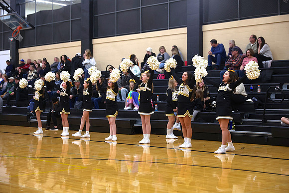 230123_HM7V_LapelMS_Cheer6_0018