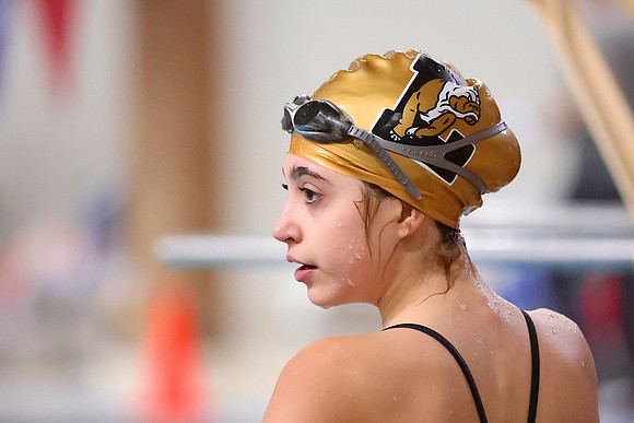 230223_HM7V_LapelMS_Swimming_0019