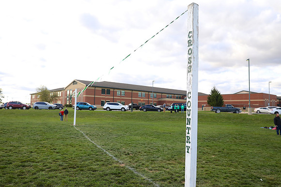 220921_HM7V_LapelMS_XCountry_0001