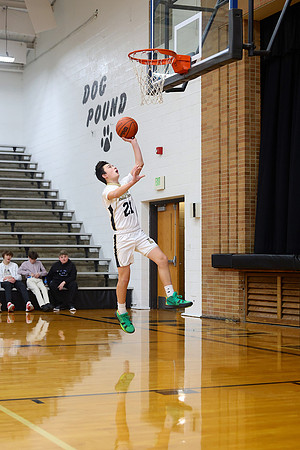 230124_HM7V_LapelMS_BoysBballJH_0005