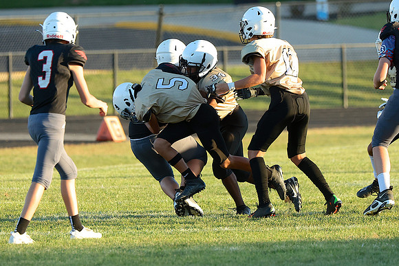 221004_HM7V_LapelMS_8thFootball_0120