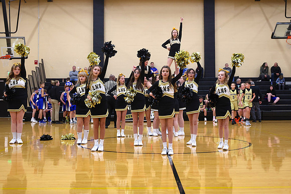 230123_HM7V_LapelMS_Cheer6_0014