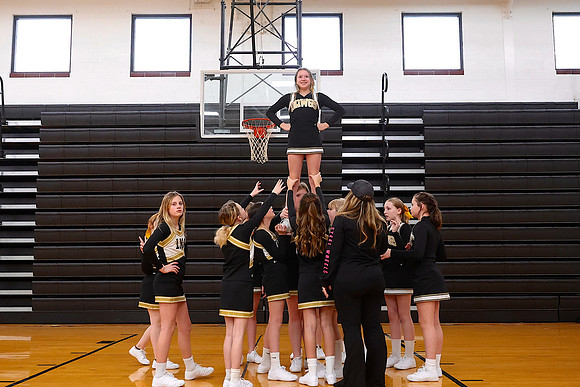 230208_HM7V_LapelMS_Cheer6_0002