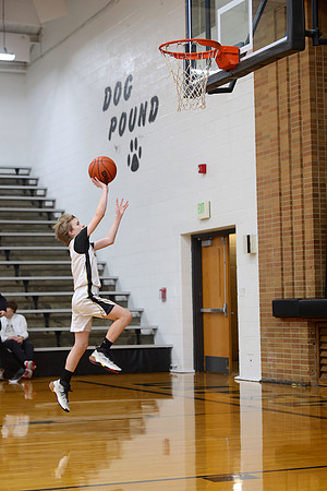 230124_HM7V_LapelMS_BoysBballJH_0006
