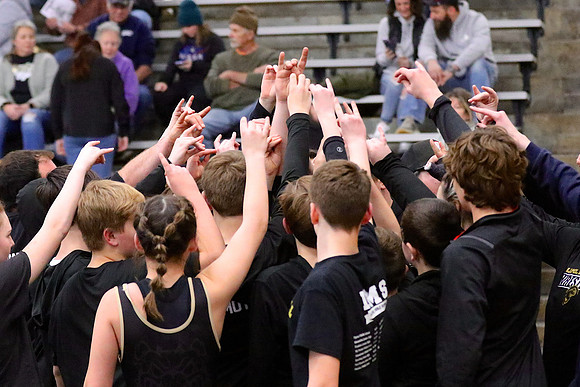 2300131_HM7V_LapelMS_Wrestling_0016
