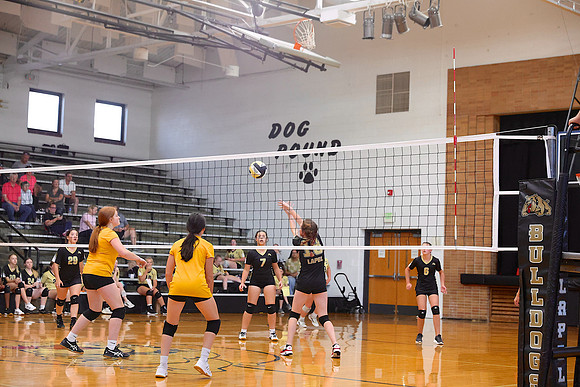 220921_HM7V_LapelMS_Volleyball_0011