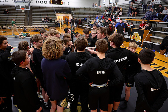 2300131_HM7V_LapelMS_Wrestling_0014