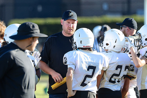 221004_HM7V_LapelMS_7thFootball_0012
