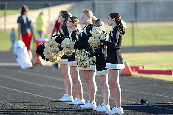 221004_HM7V_LapelMS_Cheer_0105