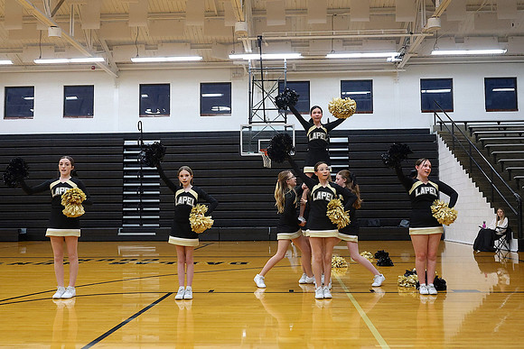 230124_HM7V_LapelMS_CheerJH_0004
