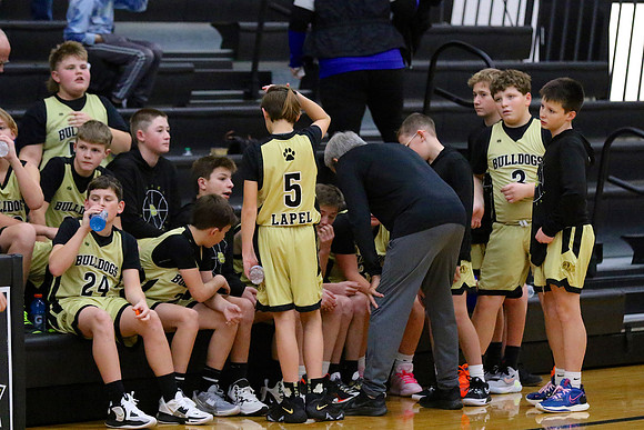 230123_HM7V_LapelMS_BoysBball6_0009