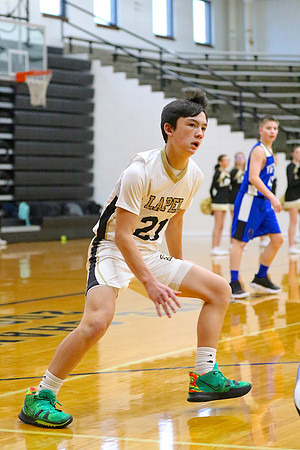 230124_HM7V_LapelMS_BoysBballJH_0016