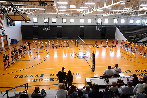 220921_HM7V_LapelMS_Volleyball_0001