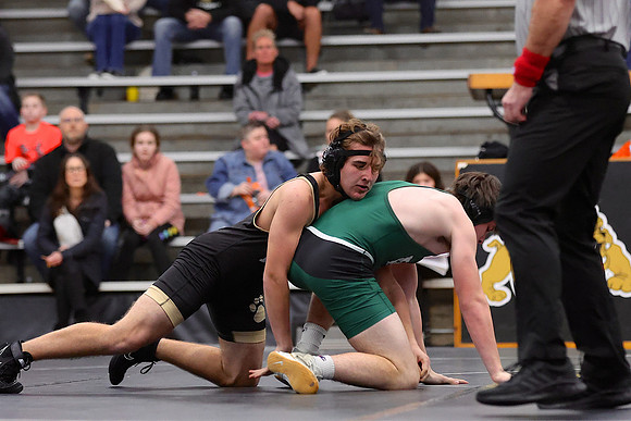 2300131_HM7V_LapelMS_Wrestling_0020