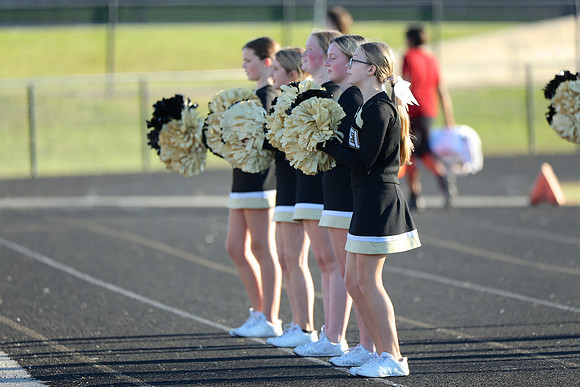 221004_HM7V_LapelMS_Cheer_0106