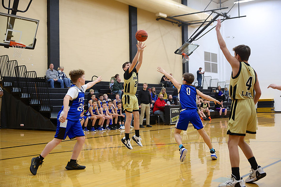 230123_HM7V_LapelMS_BoysBball6_0014