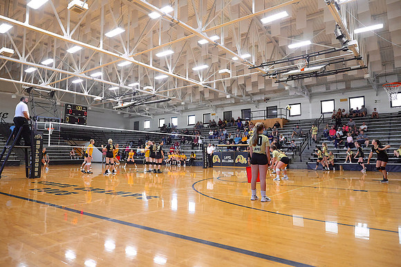 220921_HM7V_LapelMS_Volleyball_0004