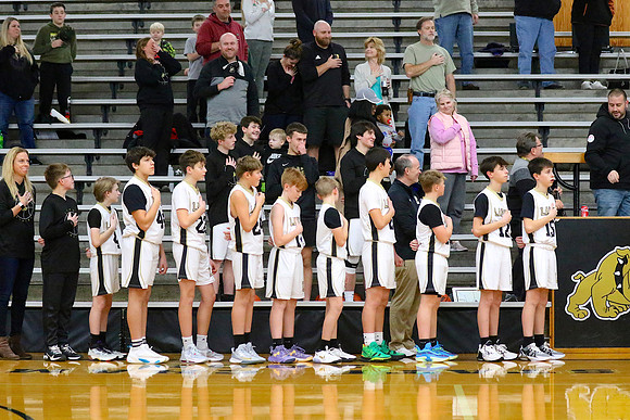 230124_HM7V_LapelMS_BoysBballJH_0011