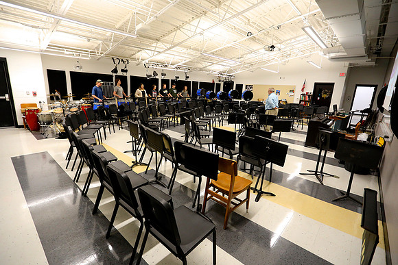 FCHS190909BP_0012