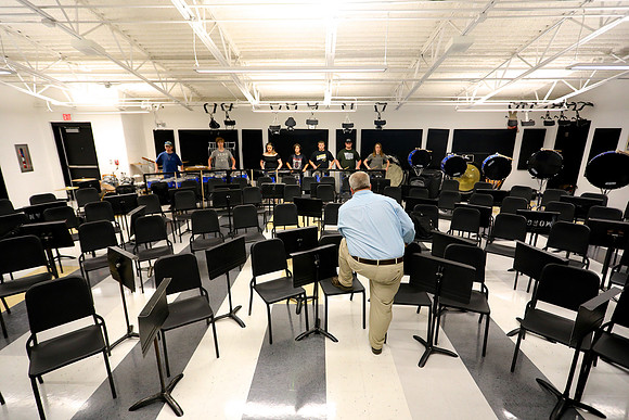 FCHS190909BP_0018